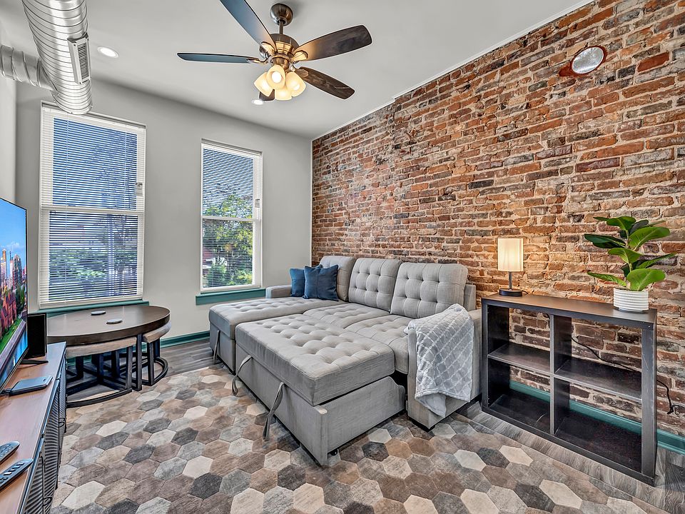 2nd image of 44 E Utica St #2C
