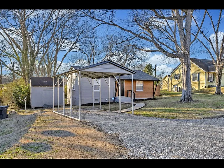 1117 Morningside Dr — Photo 6