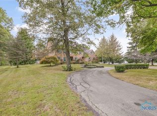 940 Wentworth St, Holland, OH 43528