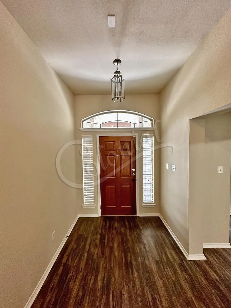 Building Photo - 6706 Indian Hawthorne Dr