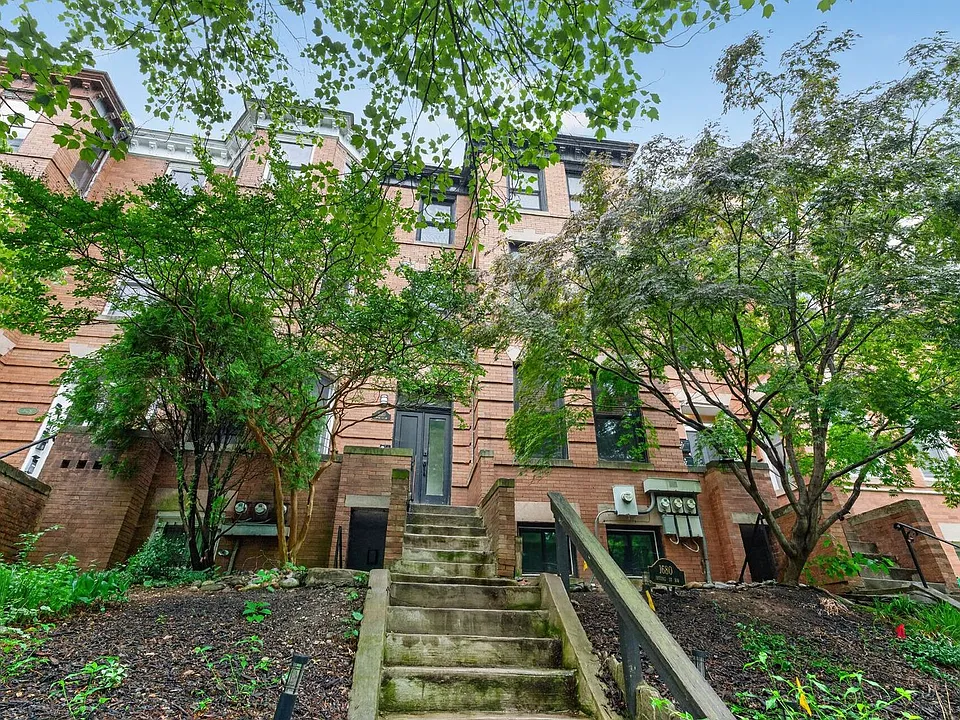 1680 Irving St NW