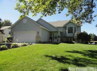 2225 Ide Ct, Saint Paul, MN 55109