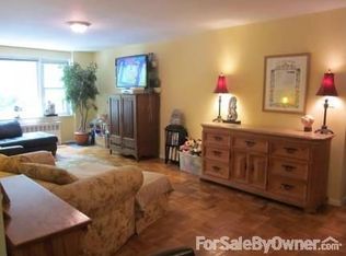 11015 71st Rd, Forest Hills, NY 11375