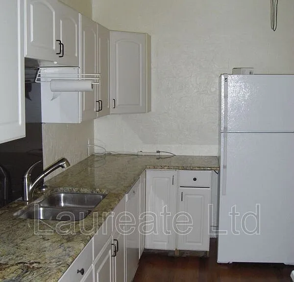 4020 N Lipan St — Photo 2