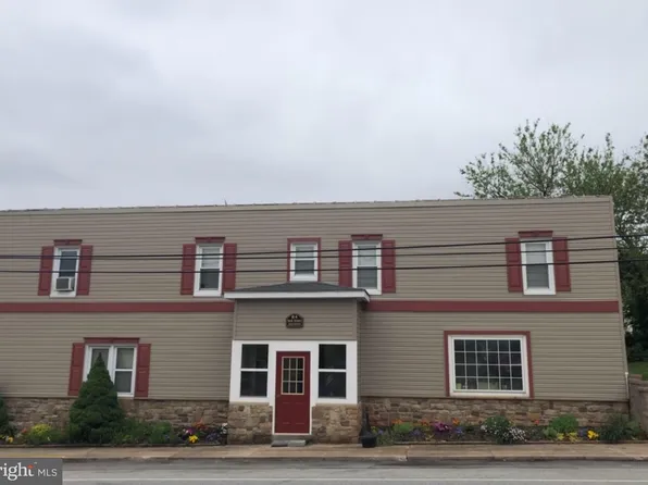 84 York St, Taneytown, MD 21787