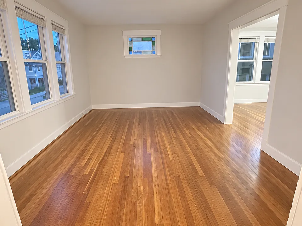13-15 Paul St #1