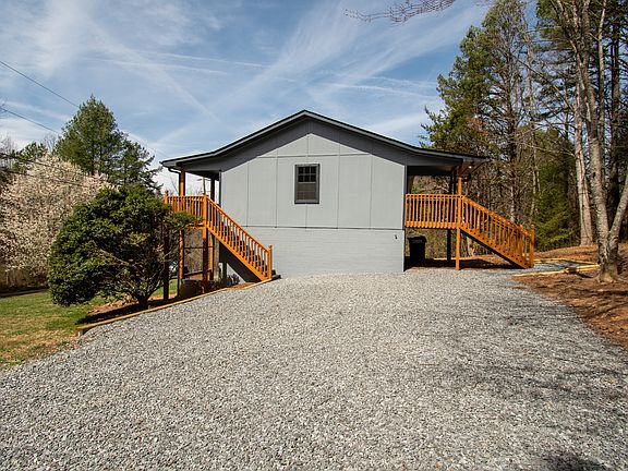 Parking for Upstairs Apartment