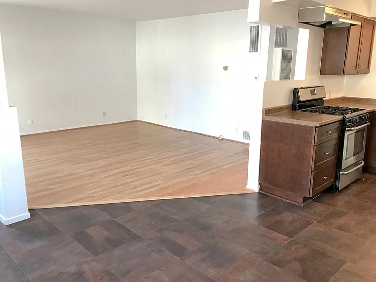 12 Buccaneer St #5 — Photo 3