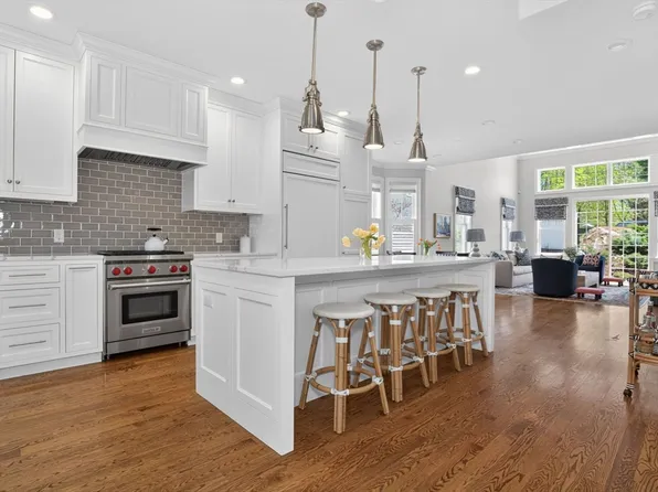 5 Stoneridge Way Unit 5, Medfield, MA 02052