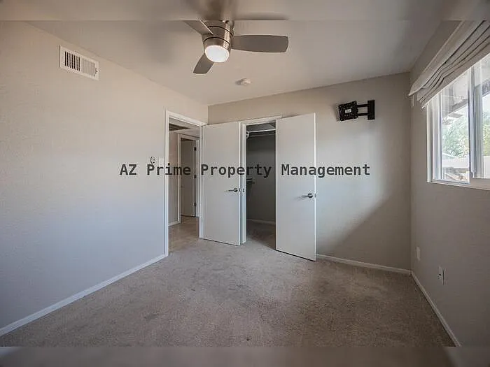 1218 E Carter Dr — Photo 22