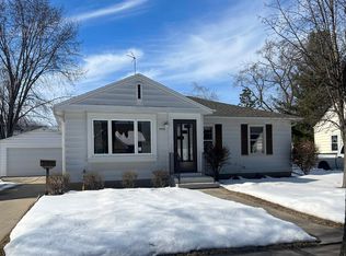 1004 Colonial Ave, Green Bay, WI 54304