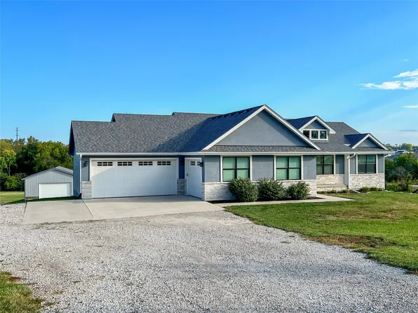 7933 Coolidge St, Norwalk, IA 50211