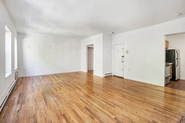 Rented by Compass | media 12