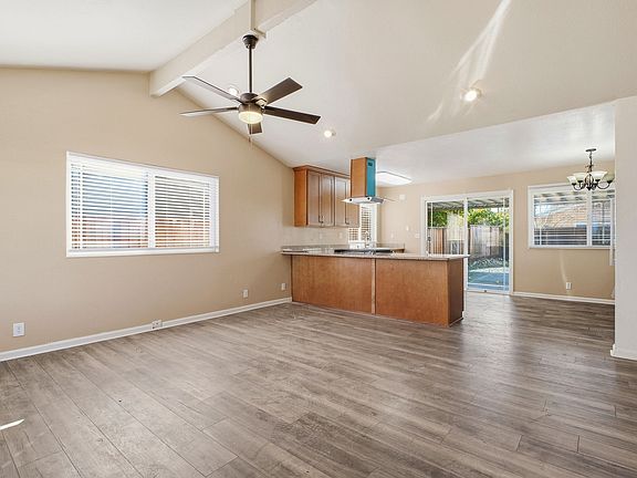 5th image of 3263 Lake Arrowhead Ave