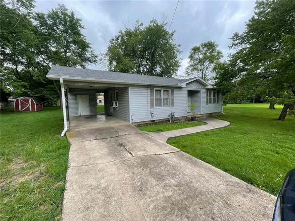 303 Saint George Ave, Berryville, AR 72616