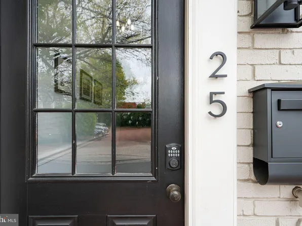 25 Mechanic St, Haddonfield, NJ 08033