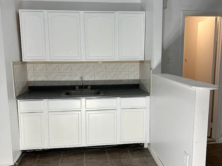 1801 S Broad St #3F — Photo 6