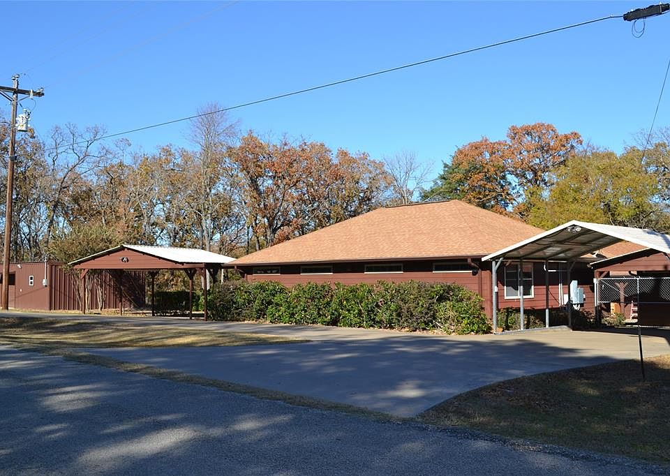 1st image of 140 Kingswood Dr