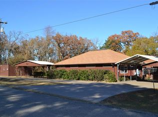 140 Kingswood Dr, Streetman, TX 75859