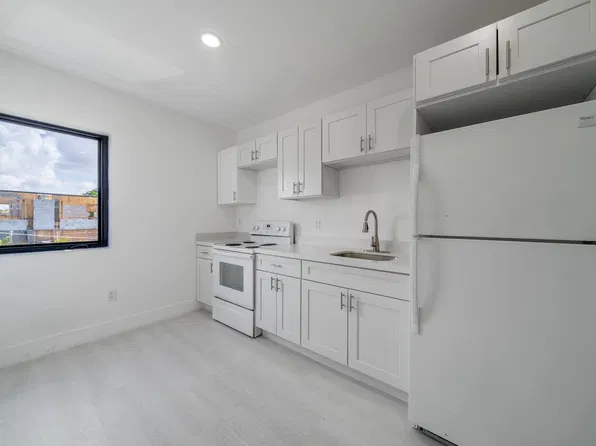 Newly renovated in Little Havana! / 1/1 $1,600 y 2/1 $2,000, remodelados en Little Havana., 1101 SW 12th Ct, Miami, FL 33135