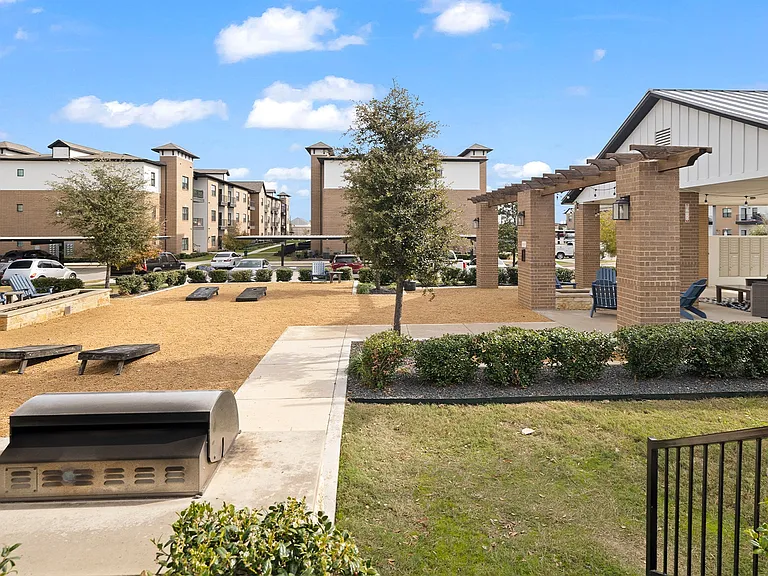 Reatta Ranch Apartments — Photo 24