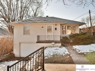 3935 Wright St, Omaha, NE 68105