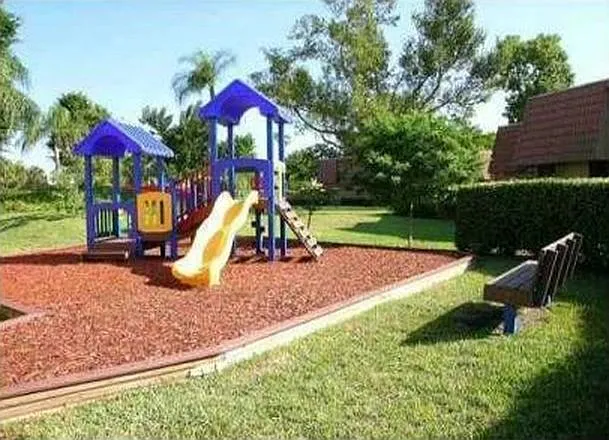 8230 Severn Dr — Photo 13
