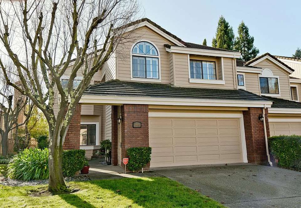 1st image of 116 Kingswood Cir