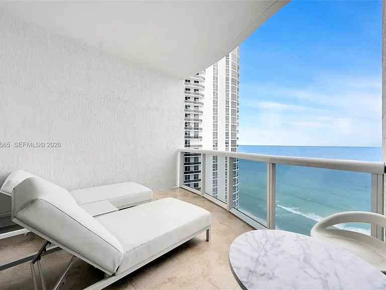 15901 Collins Ave #2104 — Photo 2