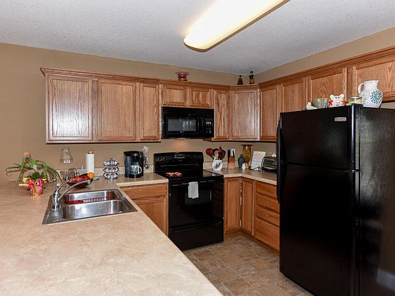 2nd image of 119 Dockery Dr
