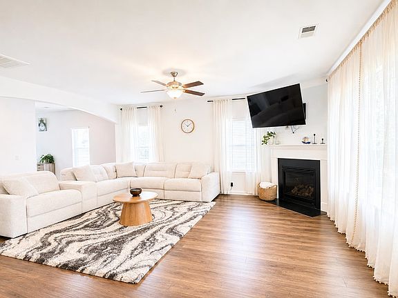 4th image of 315 New Harvest Ln