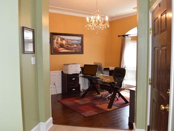 4th image of 3111 Summerland Dr