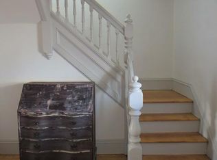 12 Willow St, Holyoke, MA 01040