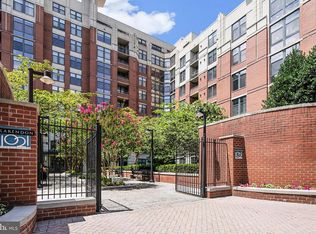 1021 Garfield St #238, Arlington, VA 22201