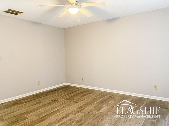 3rd image of 107A Chesterfield Ct