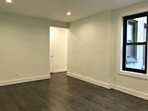 4th image of 901 Washington Ave APT 4D