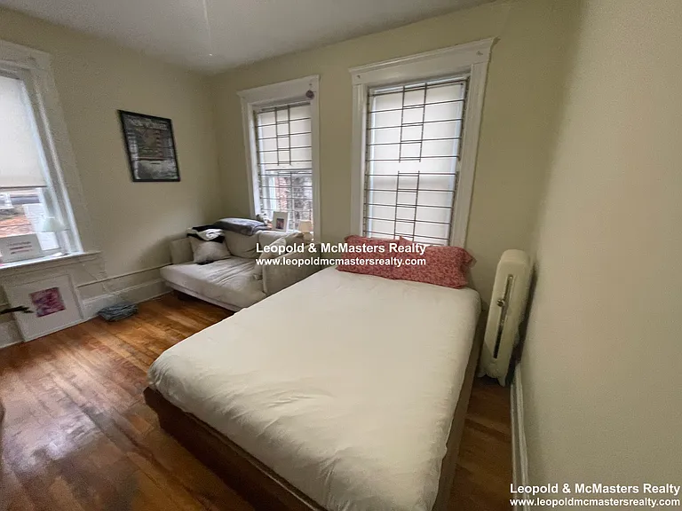 Kelton Street Apartments — Photo 7