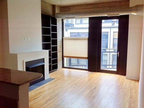 2nd image of 1150 W 15th St Unit 309