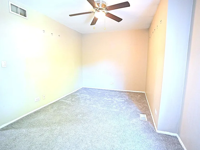2684 Waterford Ct — Photo 14