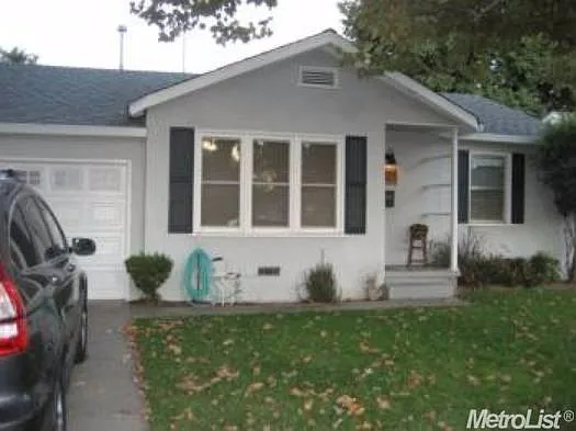1029 Virginia Ave photo 1