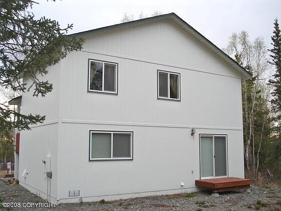 4th image of 19333 Dogwood St