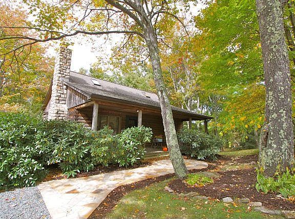 5th image of 129 Spice Apple Dr
