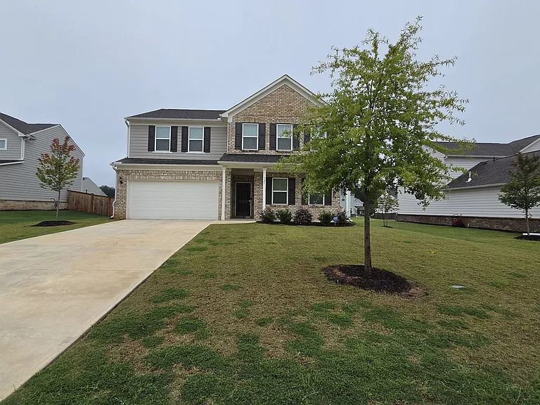 521 Elkwood Ln — Photo 2