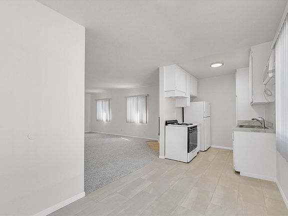 3rd image of 7334 Independence Ave