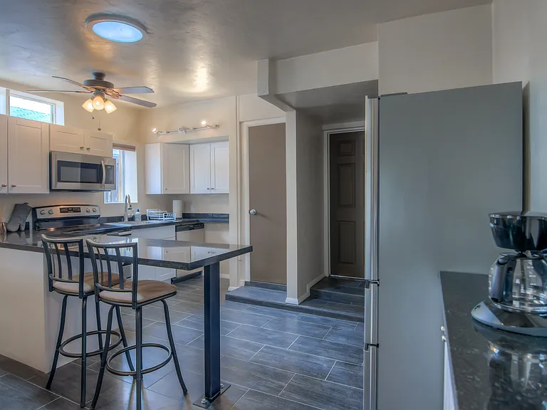 2625 E Prince Rd #B — Photo 23