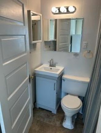 5th image of 303 E Indiana Ave APT 4