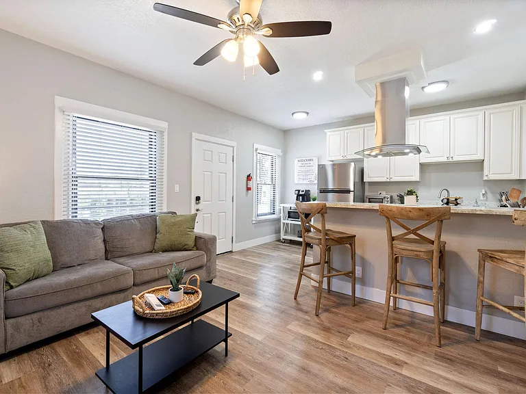 260 N Fulton St #260 — Photo 7