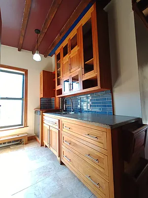 Rented by City Vista Inc | media 49