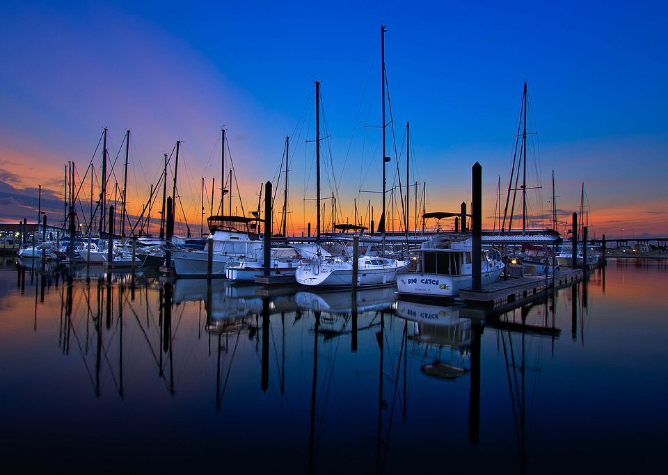 Seabrook Marina - be in the Bay in minutes.