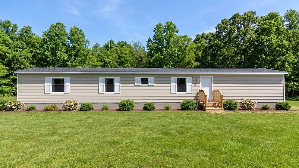 3 bed, 1140 sqft, $1,500 — Photo 3